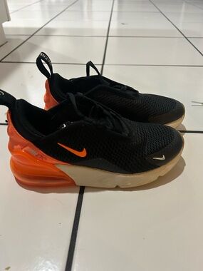 Nike Kids Black & Orange Air Max Style Sneakers